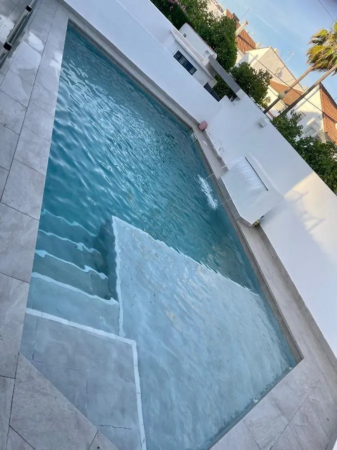 Mediterranean House - Habitaciones Privadas En Casa Compartida マイレナ・デル・アルハラフェ