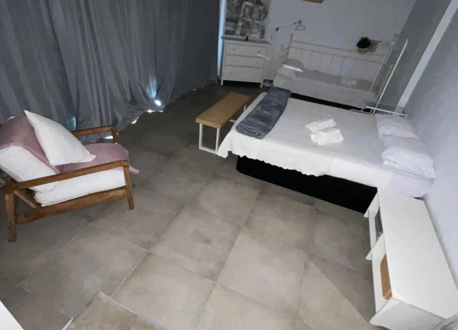 Mediterranean House - Habitaciones Privadas En Casa Compartida マイレナ・デル・アルハラフェ 0*,  スペイン