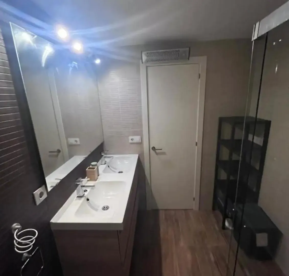 ホームステイ Mediterranean House - Habitaciones Privadas En Casa Compartida マイレナ・デル・アルハラフェ